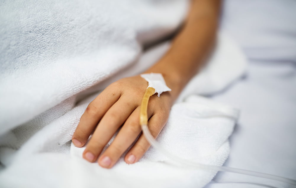 closeup-hand-with-iv-tube