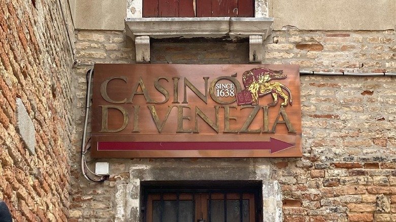 Il Gioco d'Azzardo in Italia: Pericoli e Benefici a Italy